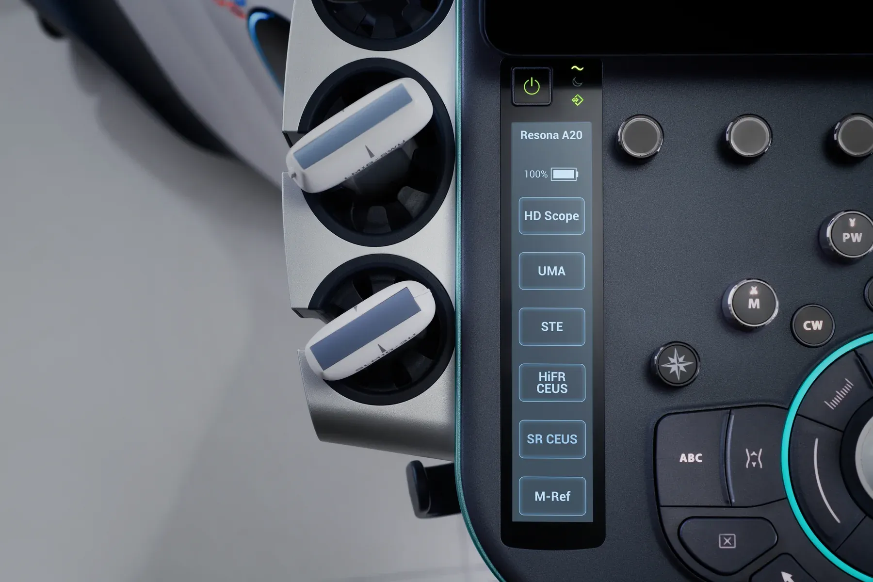 Правая часть панели Resona A20: клавиши и регуляторы